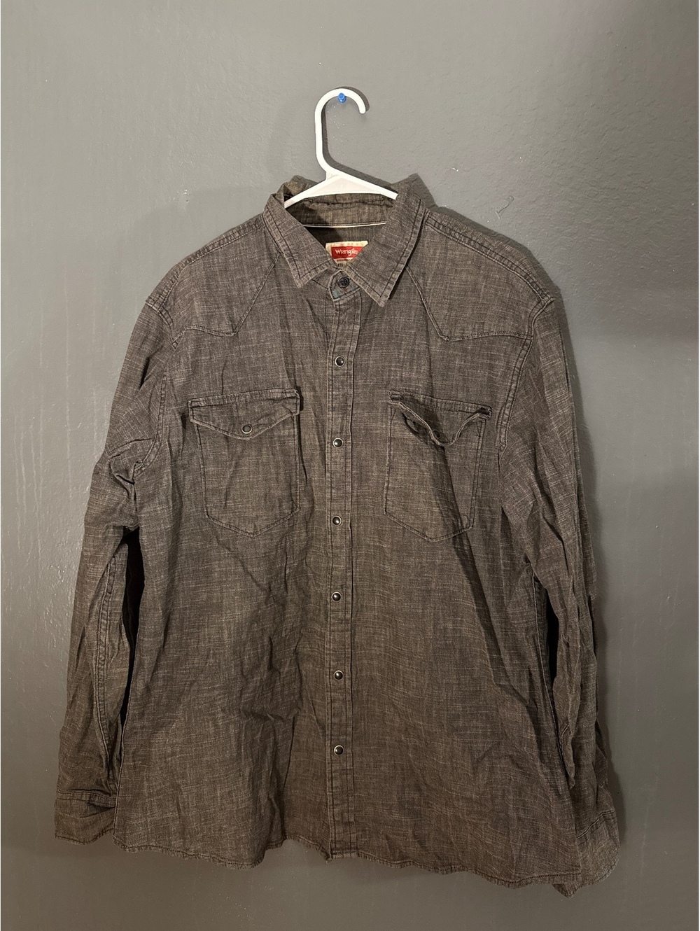 Wrangler Men's Long Sleeve Button-Up Shirt Gray Large